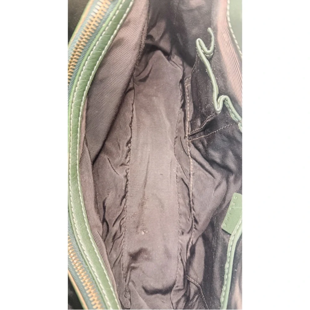 Authentic Vintage CELINE Boogie Bag in a rare kaki green. Old money, so chic! - Picture 6 of 13